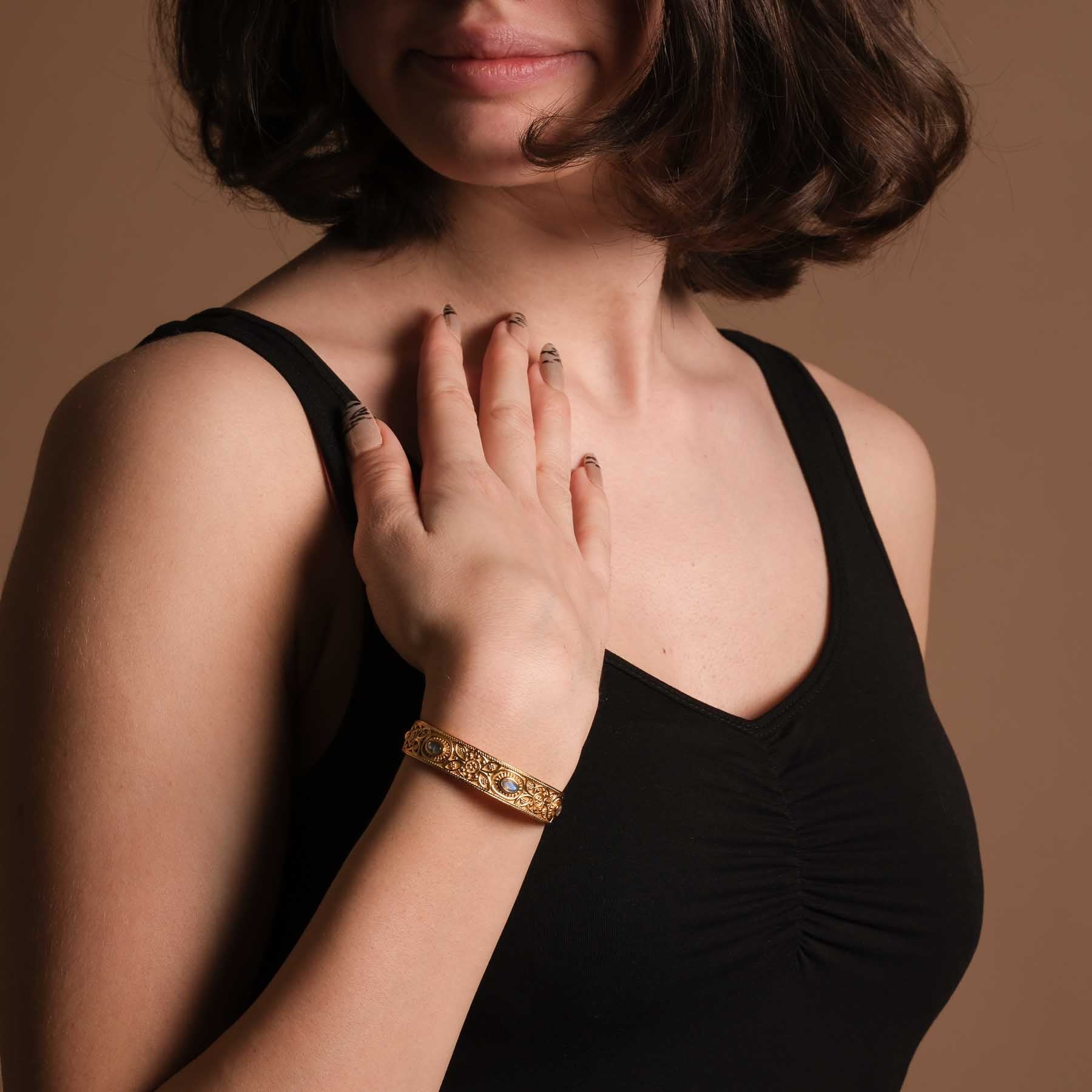 Bracelet rigide Labradorite Mandala or