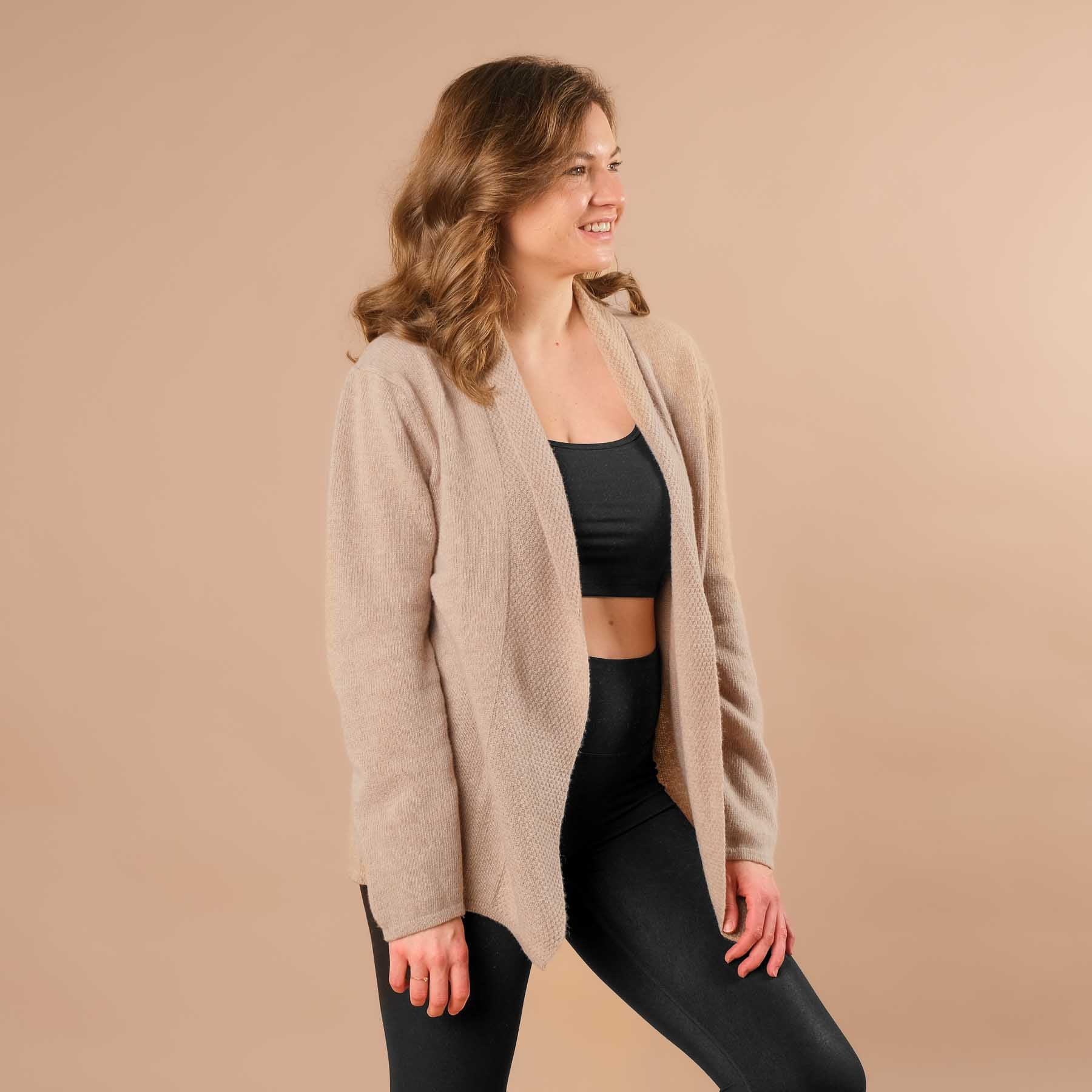 Merino Kaschmir Cardigan, Yoga Cardigan, nachhaltig, elegant beige