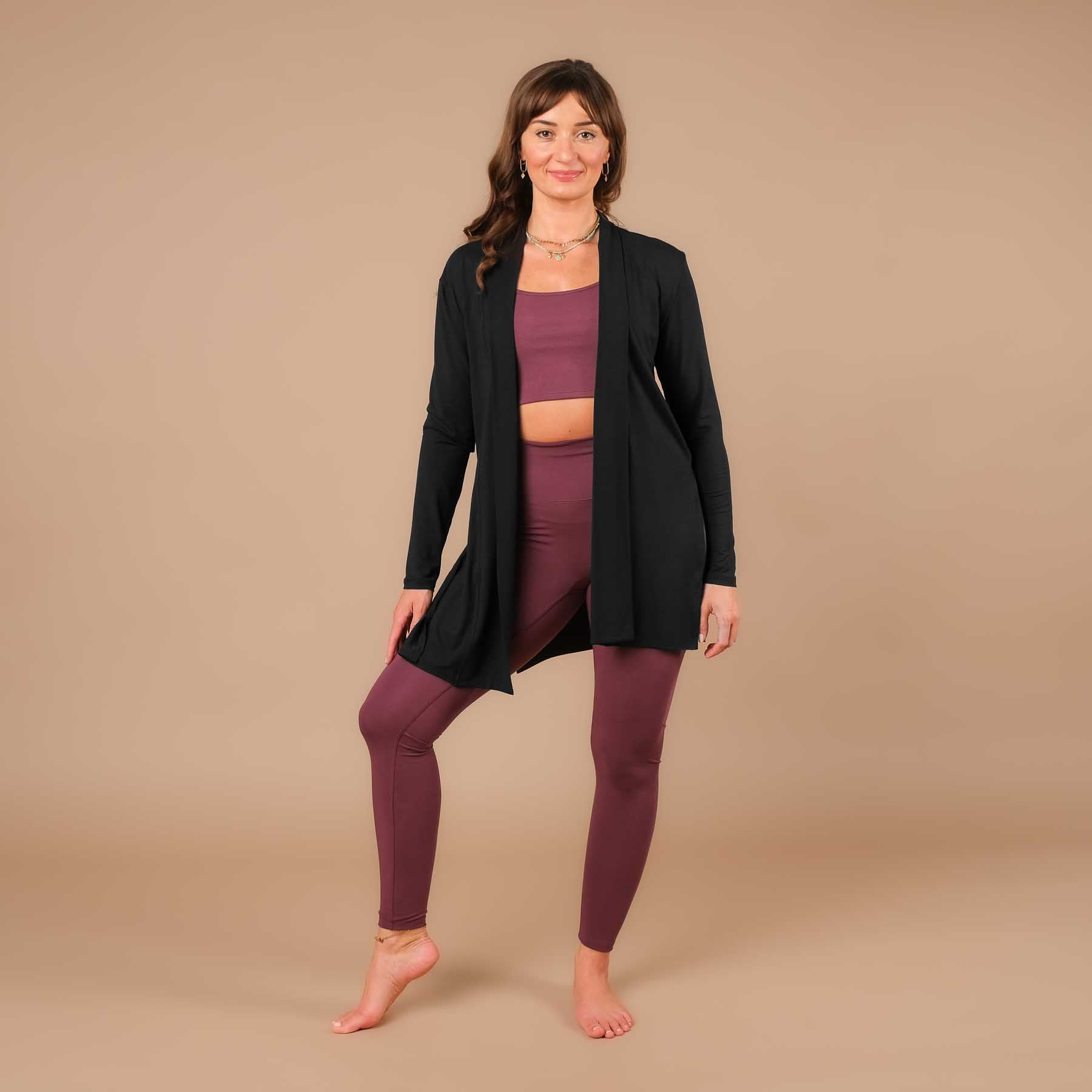 Comfy Yoga Cardigan in der Schweiz hergestellt schwarz