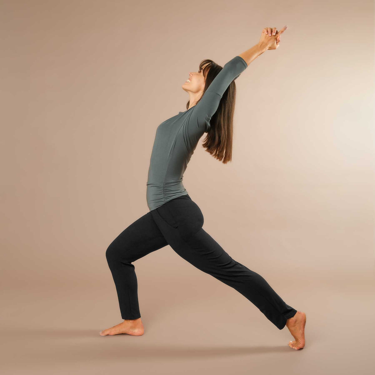 Pantaloni da donna Comfy Elegance: pantaloni da yoga e da viaggio, Swiss made, neri