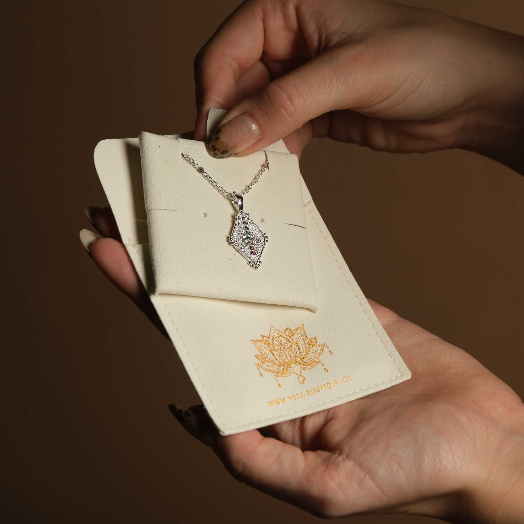Chakra Halskette silber