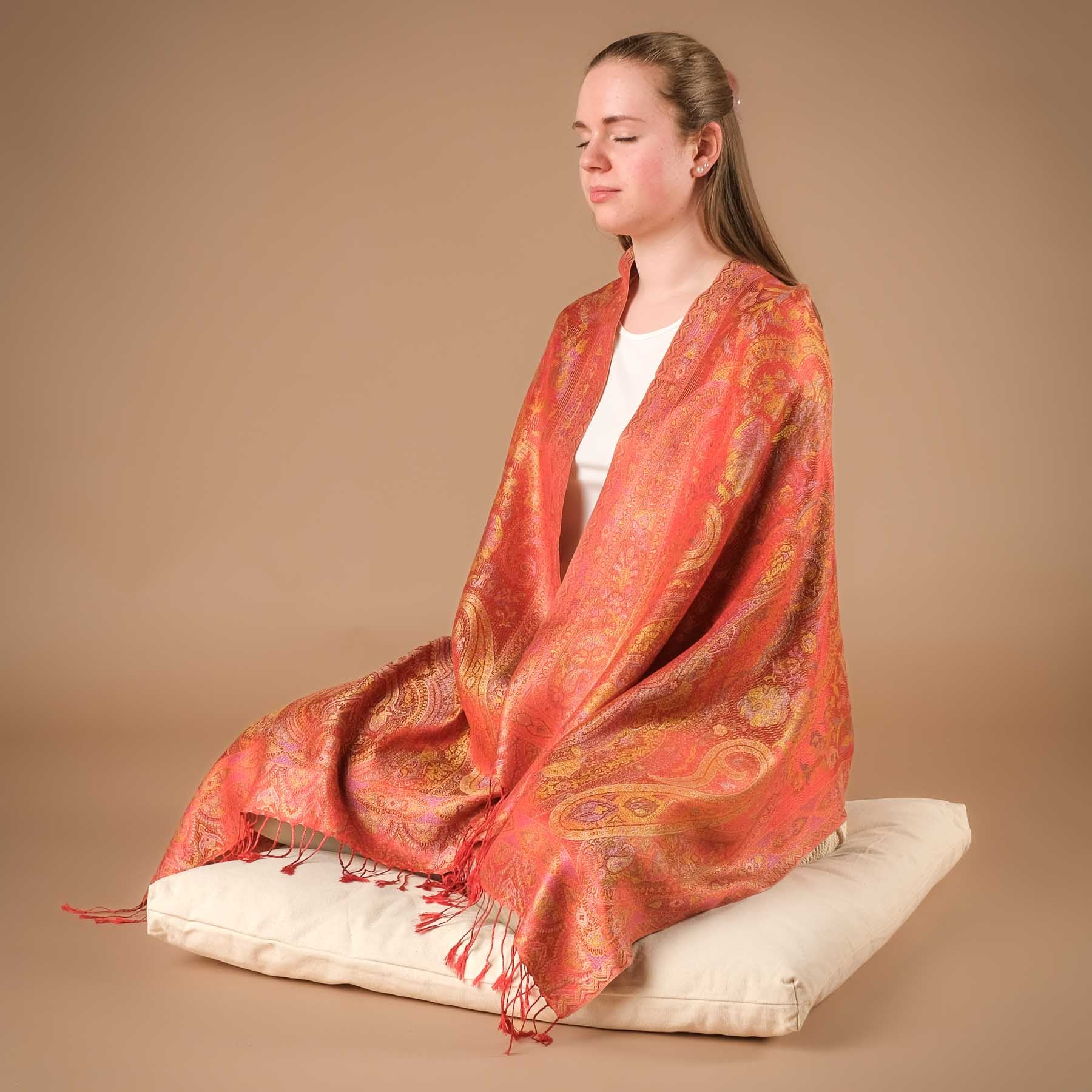 Meditationstuch Schal Seide Fragola