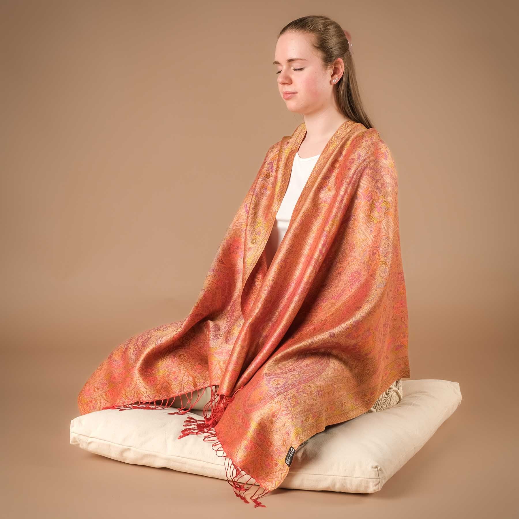 Meditationstuch Schal Seide Fragola