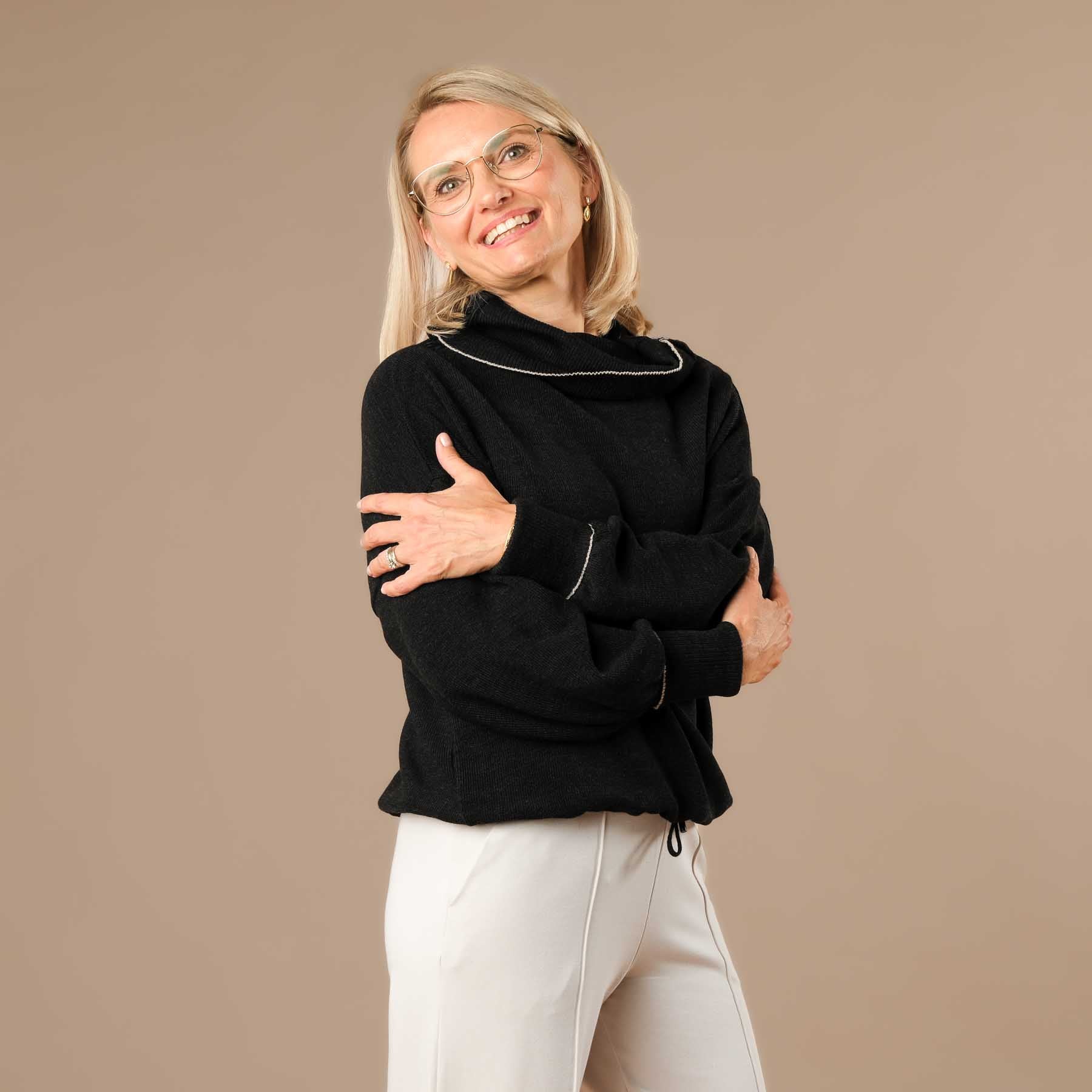 Merino Rollkragen Pullover nachhaltig und Swiss made anthrazit