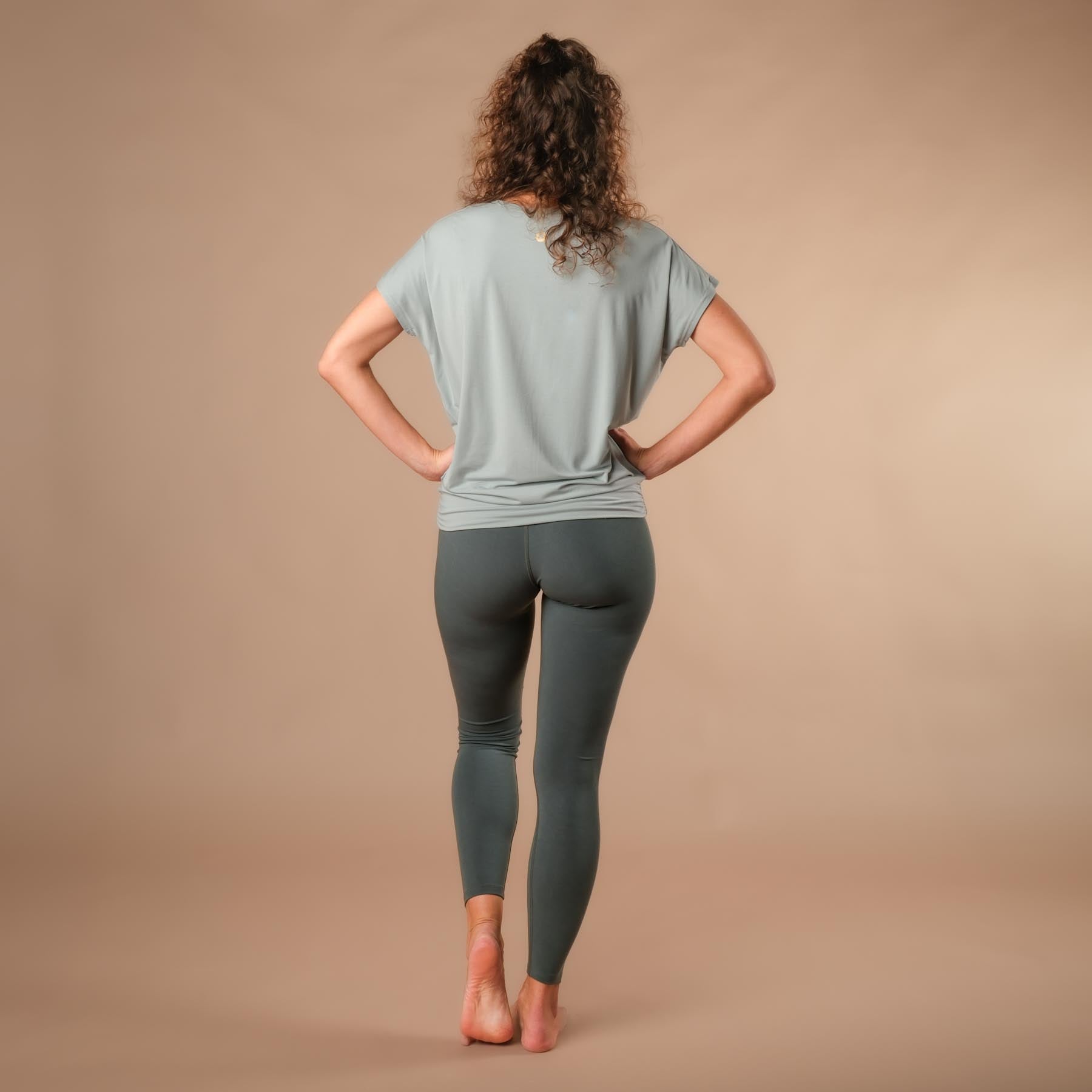 Yoga Shirt Comfy kurzarm nachhaltig in der Schweiz hergestellt green-water