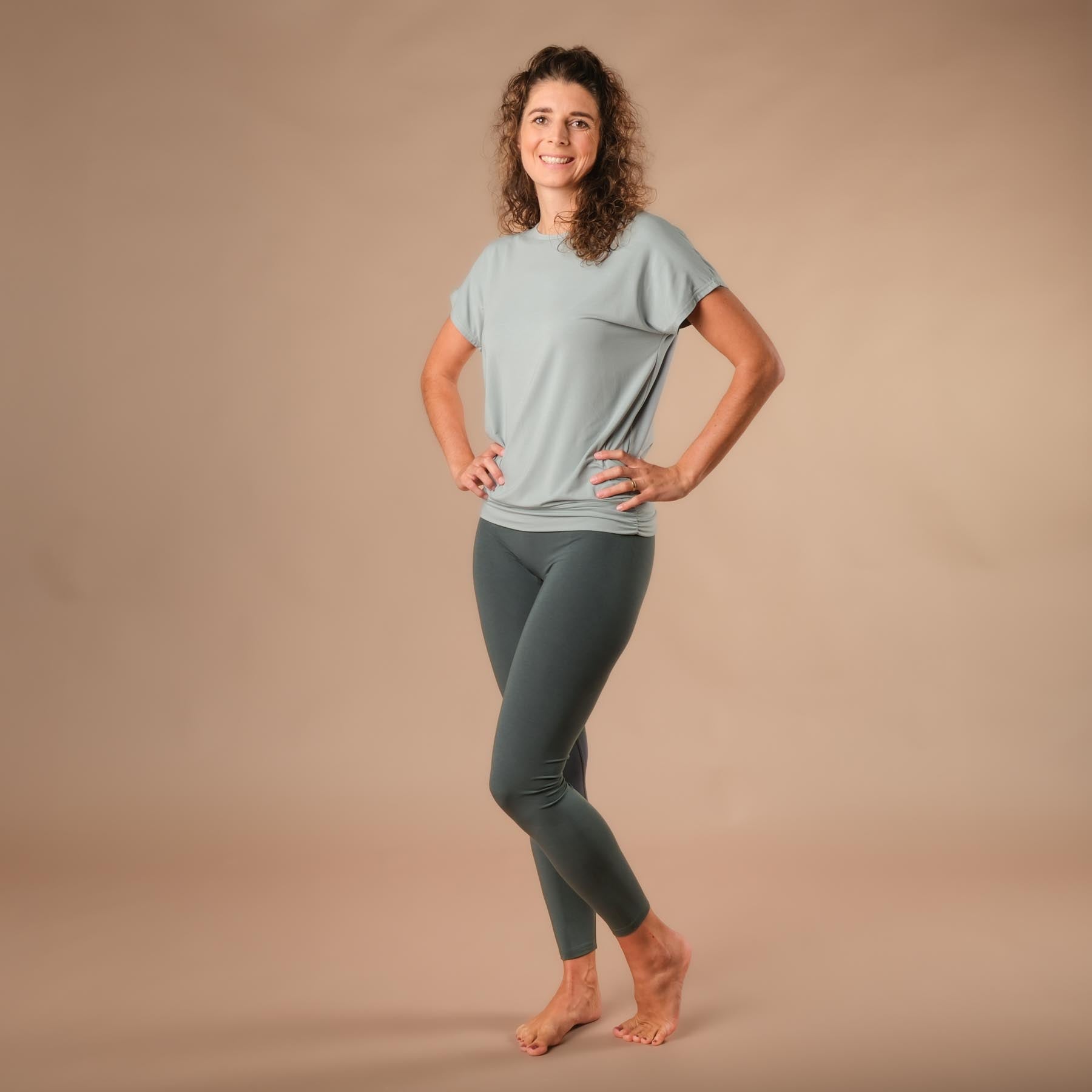 Yoga Shirt Comfy kurzarm nachhaltig in der Schweiz hergestellt green-water