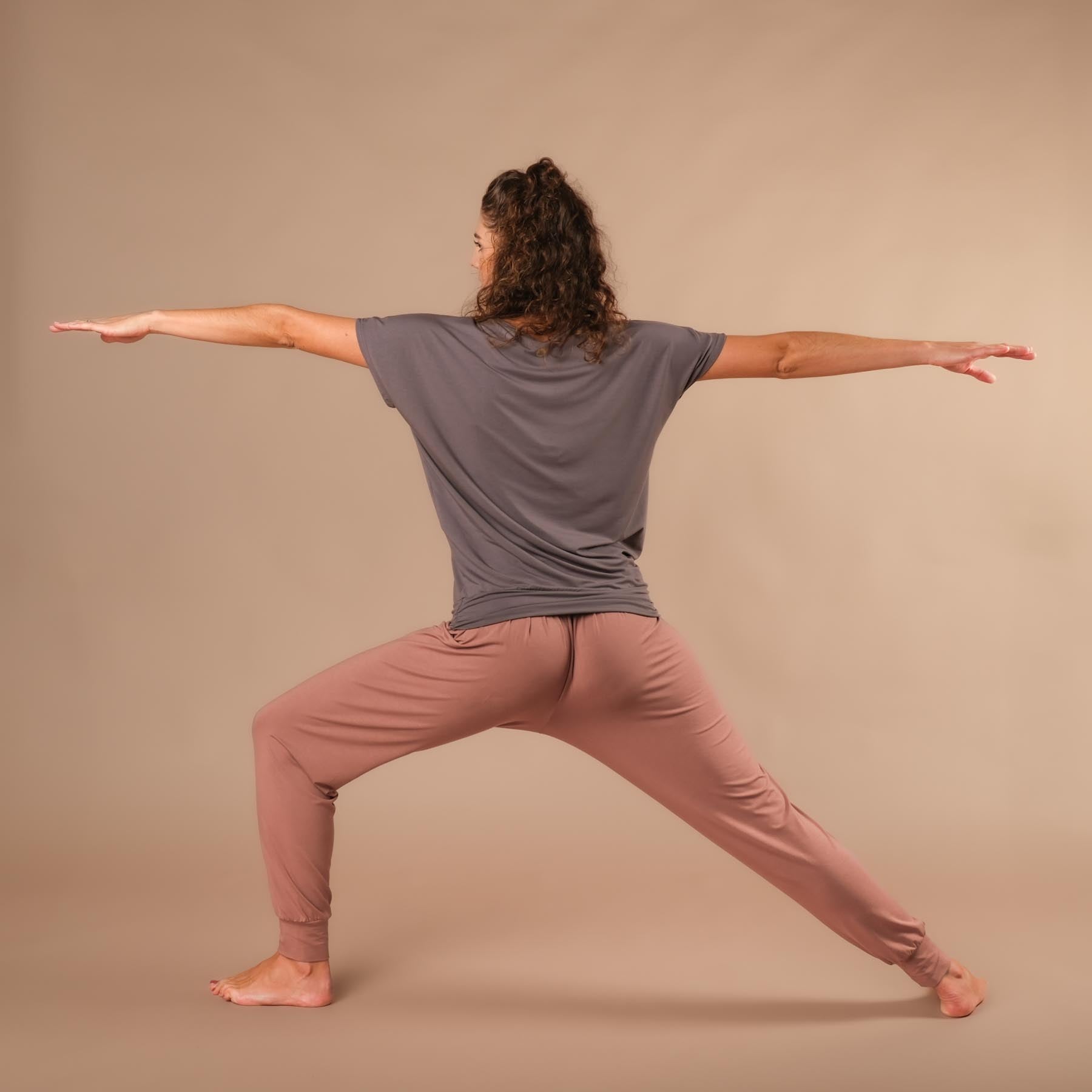 Yoga Shirt Comfy kurzarm nachhaltig in der Schweiz hergestellt steel-grey