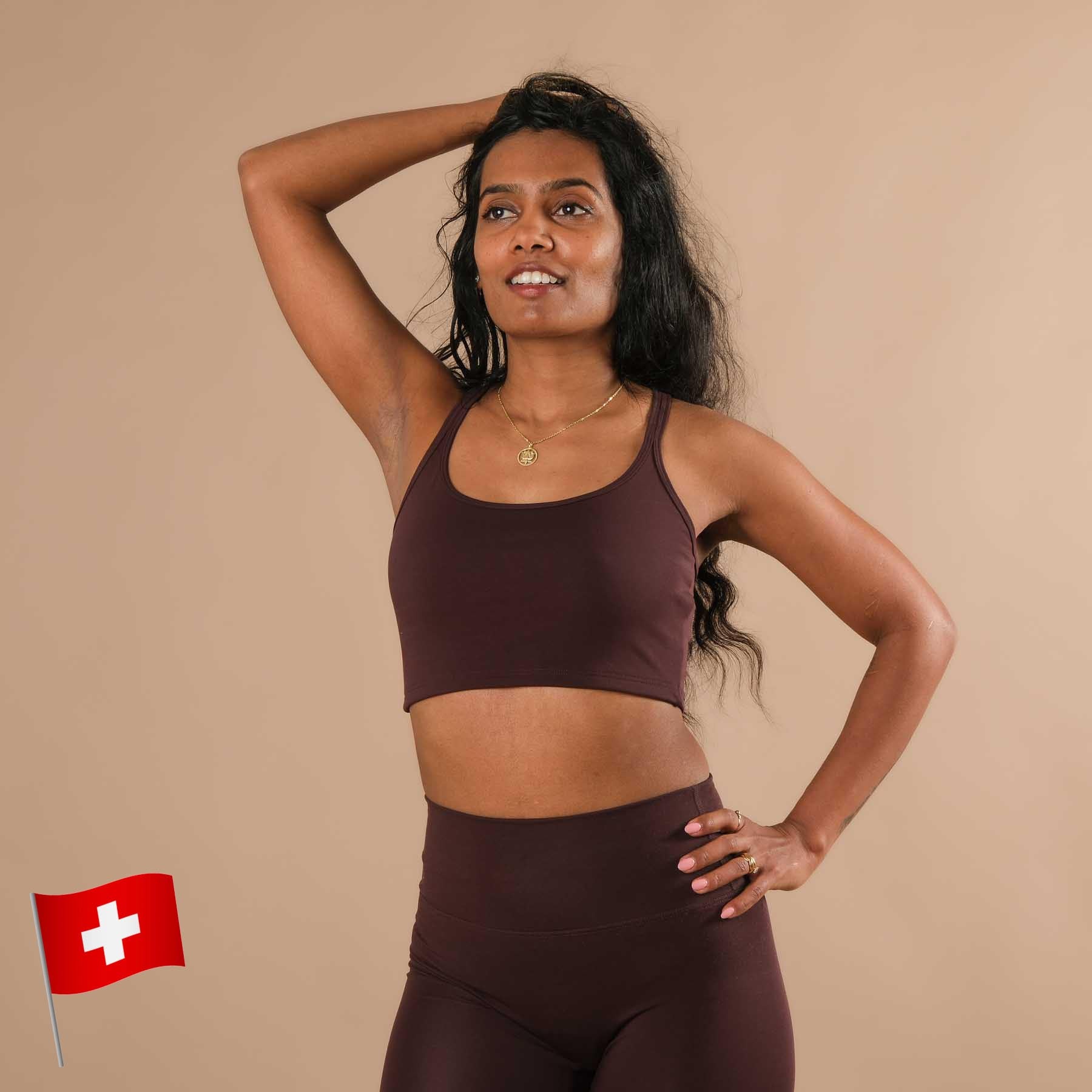 Nachhaltiges Yoga Crop Top Joy mit gekreuzten Trägern aubergine