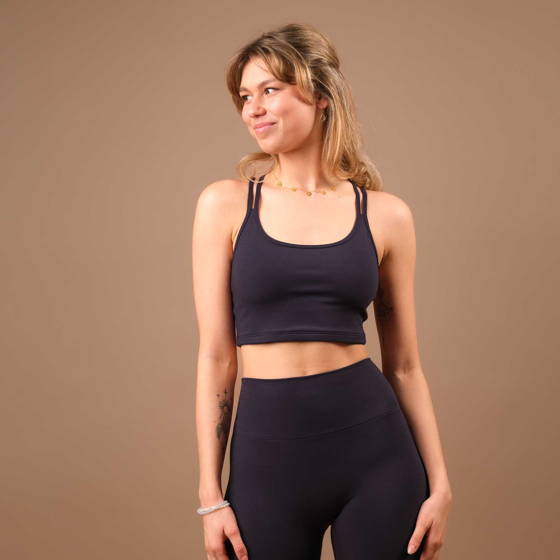 Nachhaltiges Yoga Crop Top Joy mit gekreuzten Trägern navy