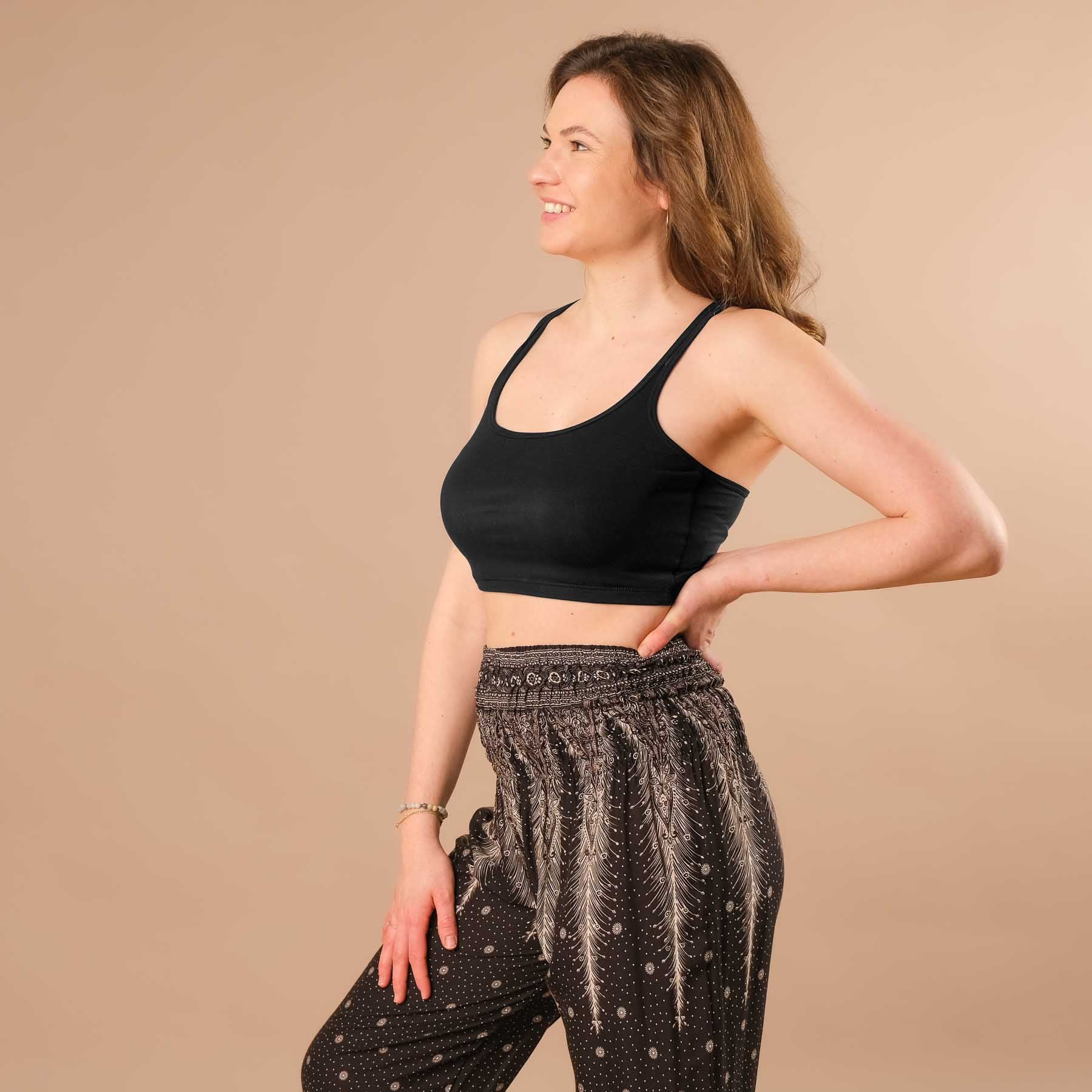 Yoga Kleider Crop Top Joy schwarz aus nachhaltigem Stoff und in der Schweiz hergestellt