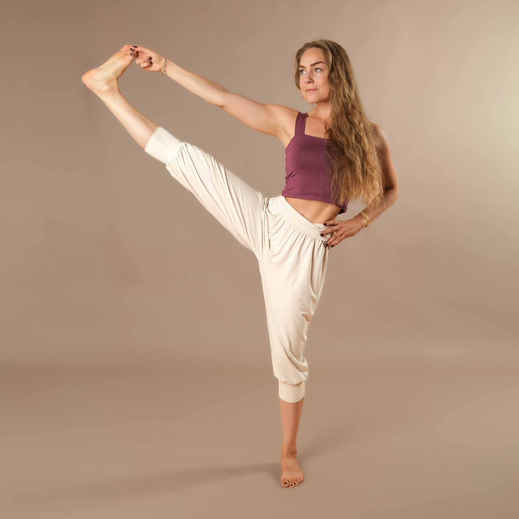 Haut de yoga court à encolure carrée, couleur baie