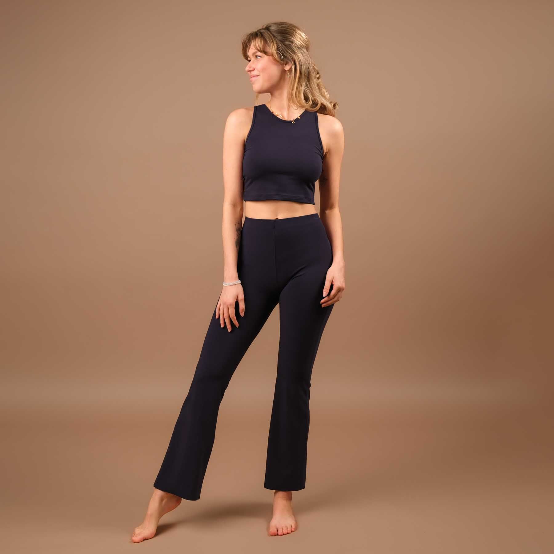 Yoga Leggings Bootcut Comfy nachhaltig in der Schweiz produziert navy