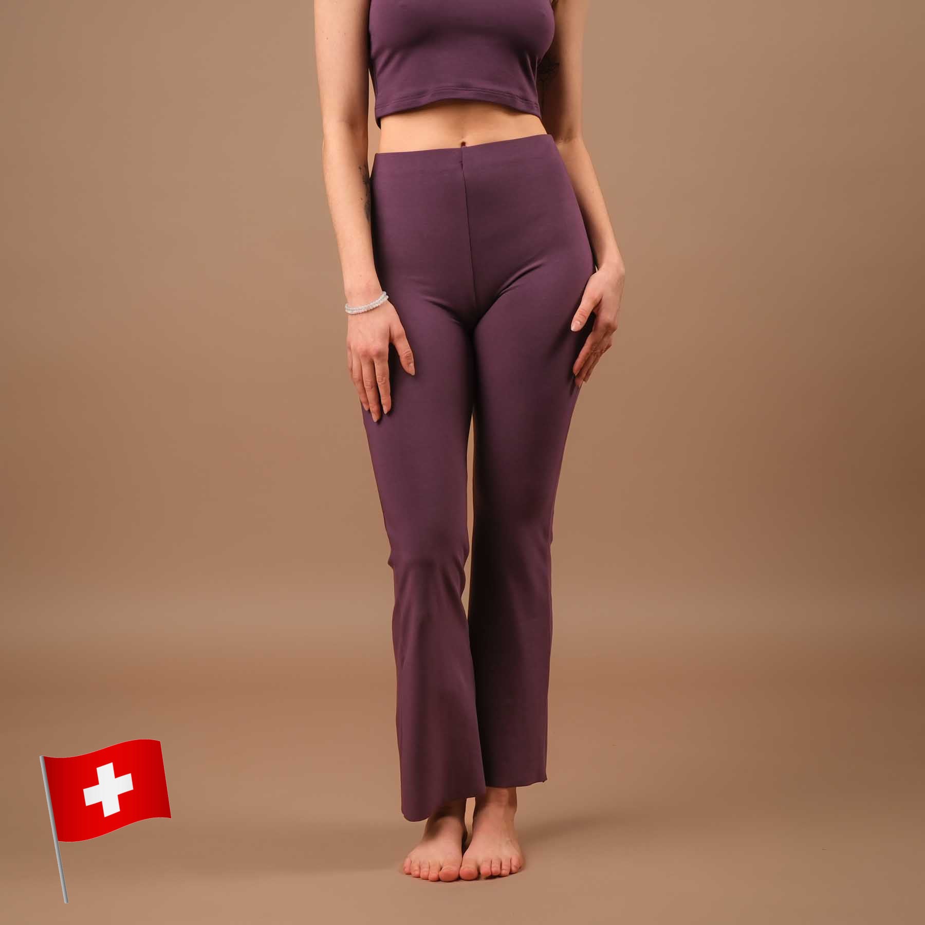 Yoga Leggings Bootcut Comfy nachhaltig in der Schweiz produziert plum