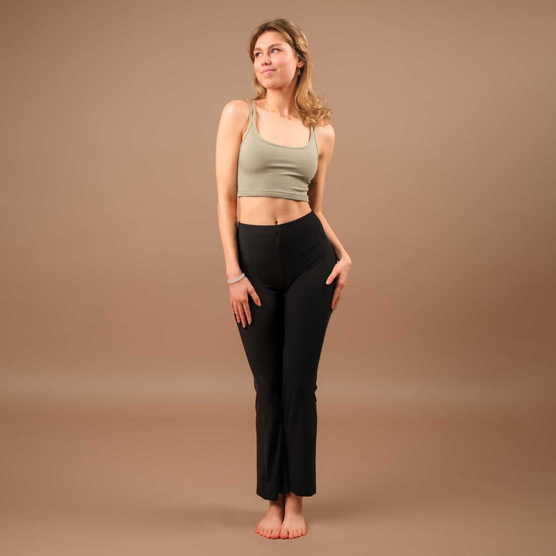 Yoga Leggings Bootcut Comfy nachhaltig in der Schweiz produziert schwarz