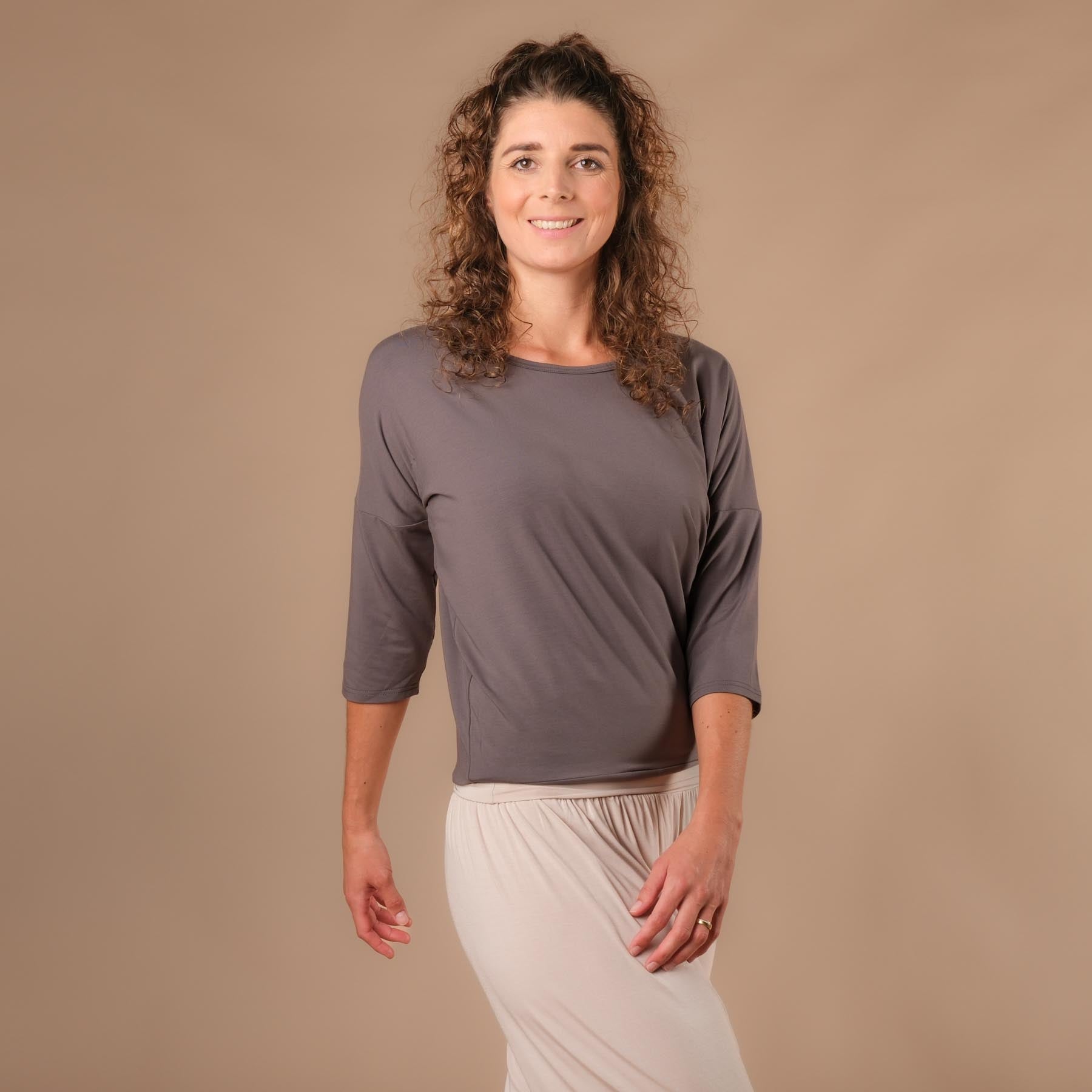 Yoga Shirt Comfy 3/4 Arm, in der Schweiz hergestellt, weichster Stoff, steel-grey