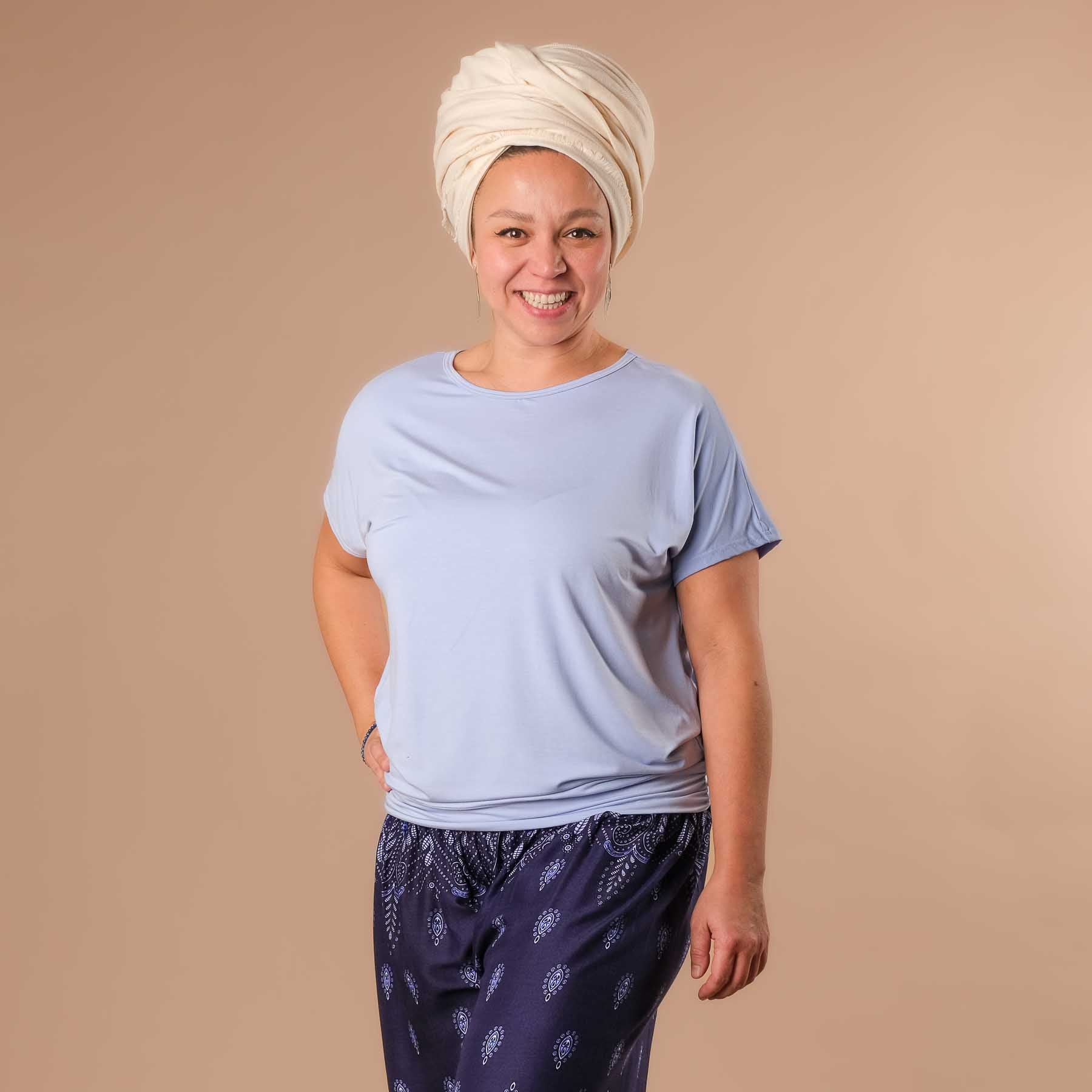 Yoga Shirt Comfy kurzarm nachhaltig in der Schweiz hergestellt himmelblau