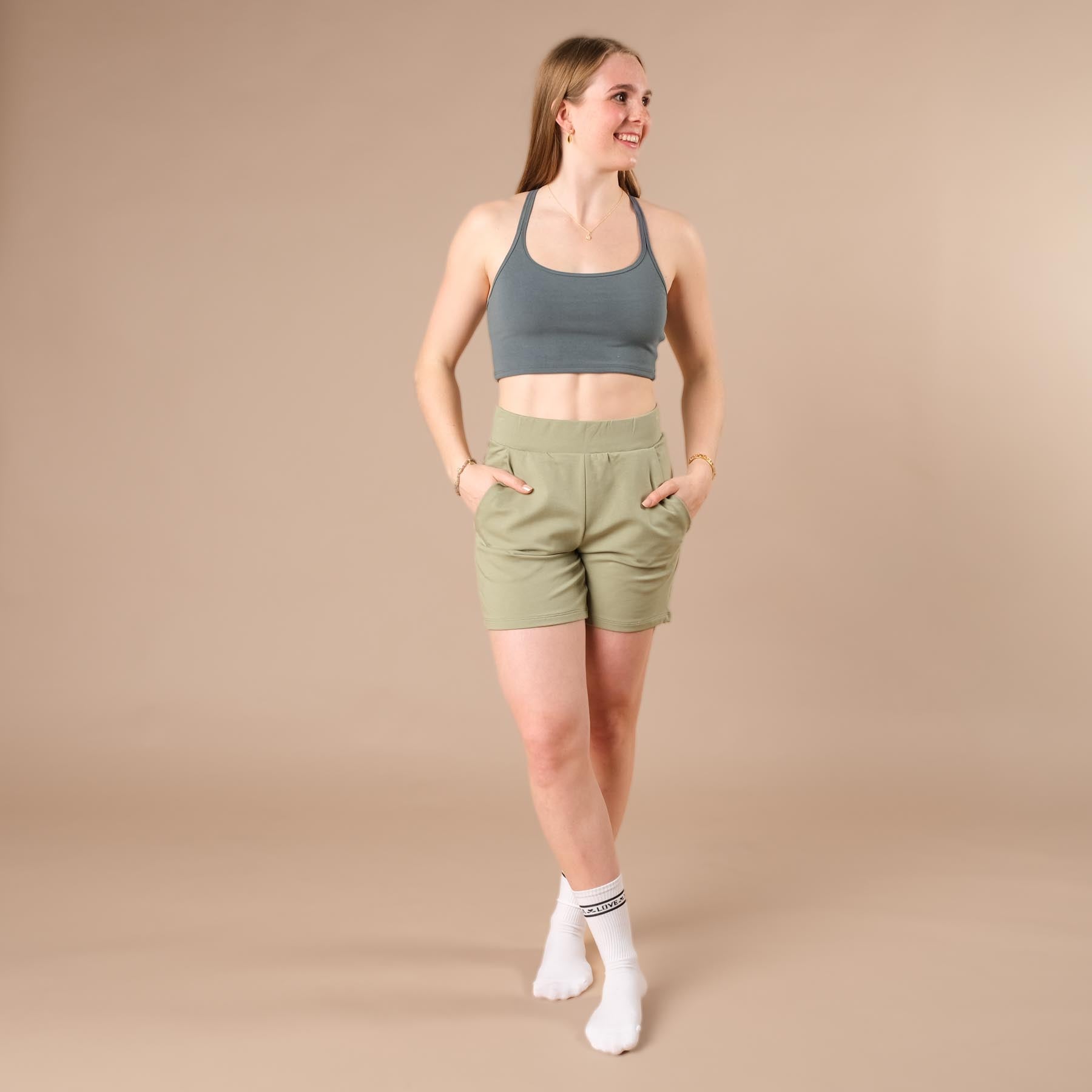 Damen Yoga Sweat Shorts nachhaltig jade-gruen