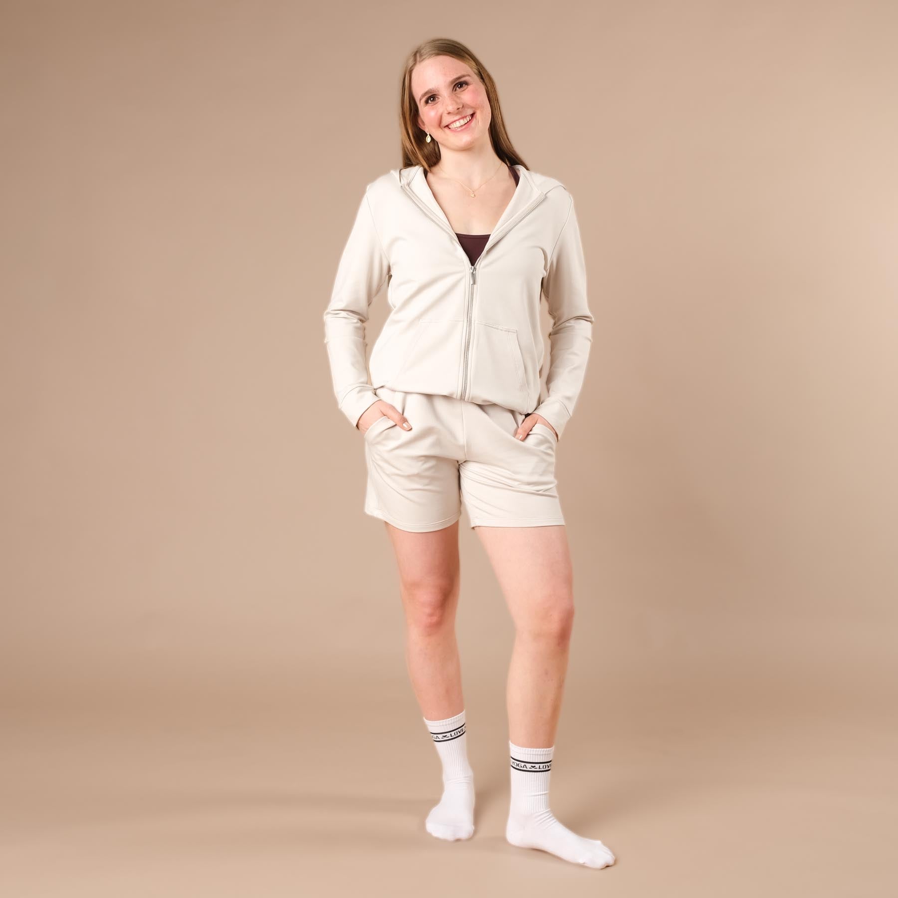 Felpa con cappuccio e zip unisex, realizzata in modo sostenibile in cotone e modal color ecru