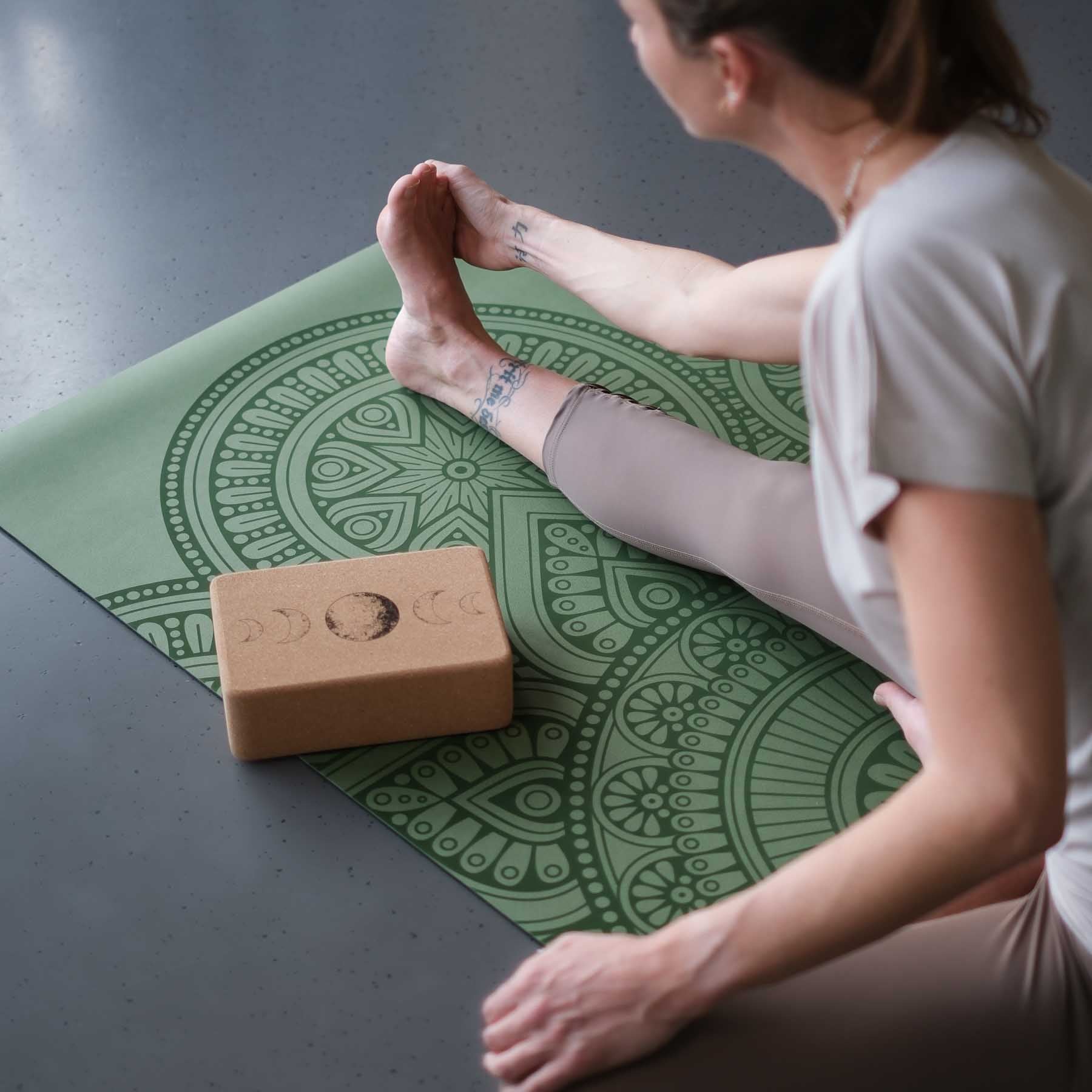 Yogamatte SuperGrip 2.0 Mandala sehr rutschfeste Yogamatte apple aus Naturkautschuk mit guter Halt