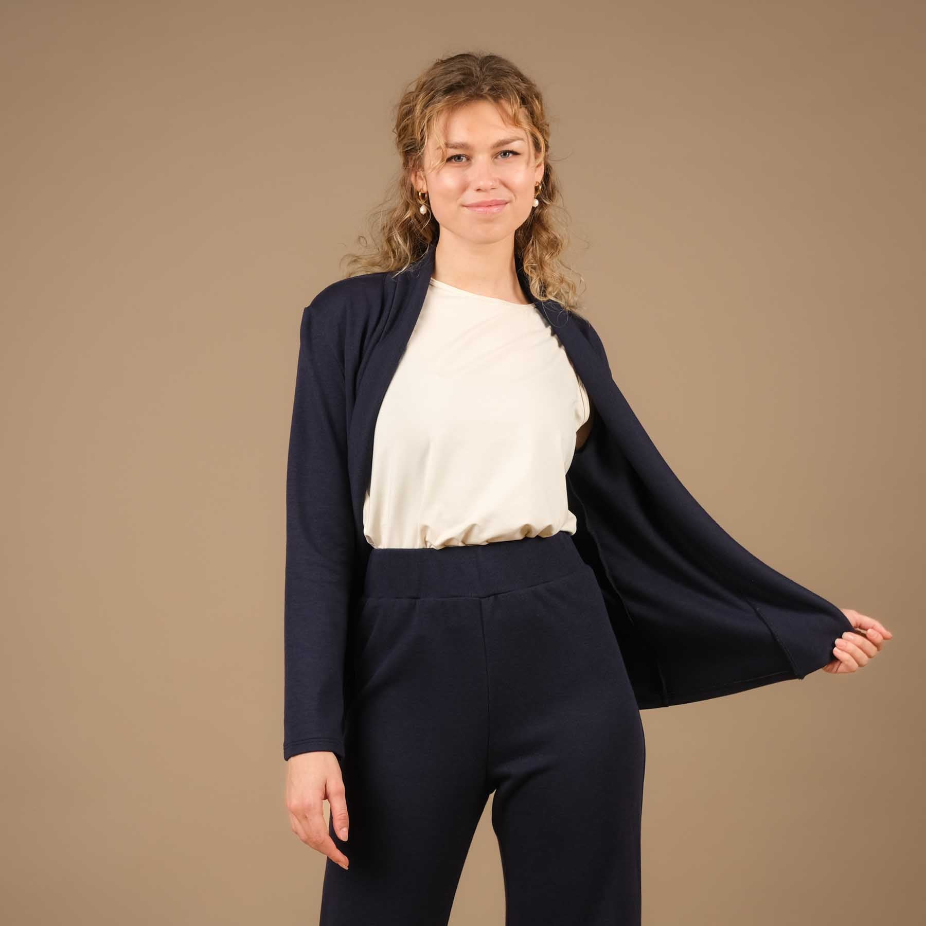 Yoga Cardigan Cosy in der Schweiz genäht navy