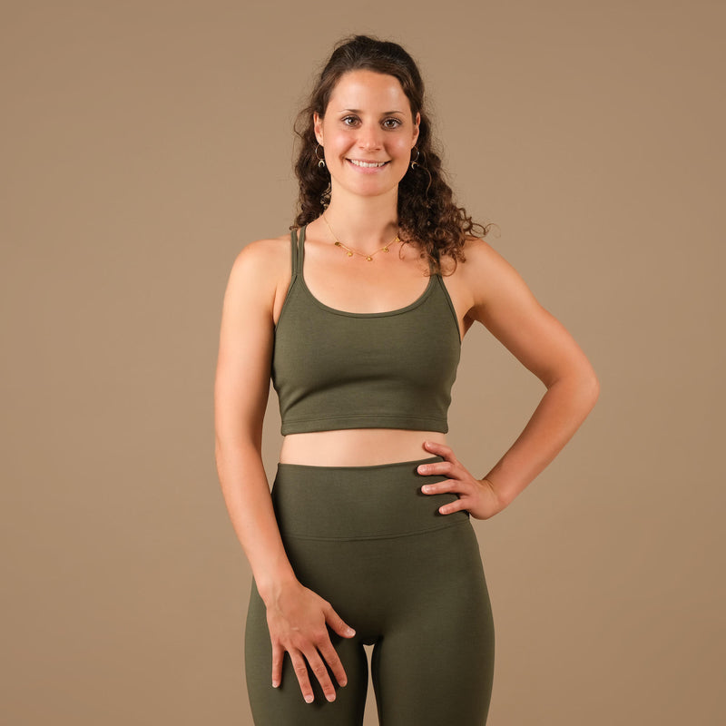 Yoga Kleider Crop Top Joy olive aus nachhaltigem Stoff und in der Schweiz hergestellt